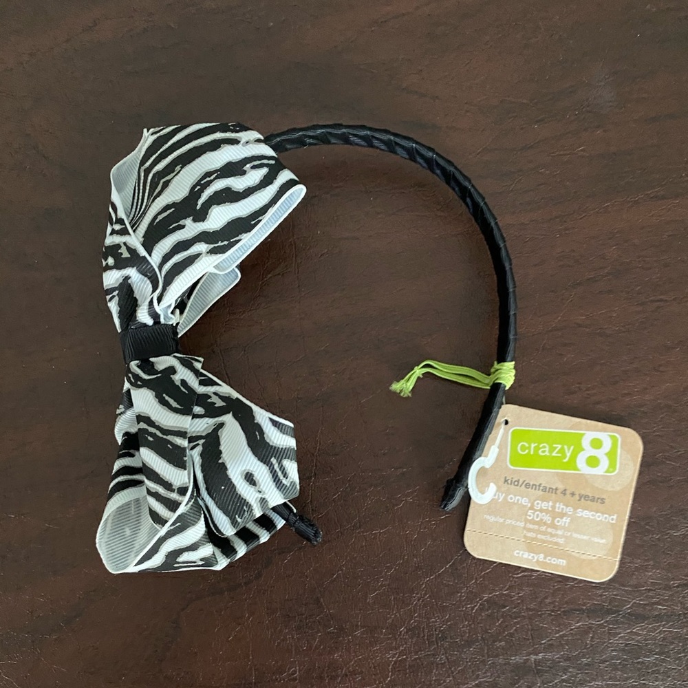 NWT Crazy 8 Kid’s black and white headband